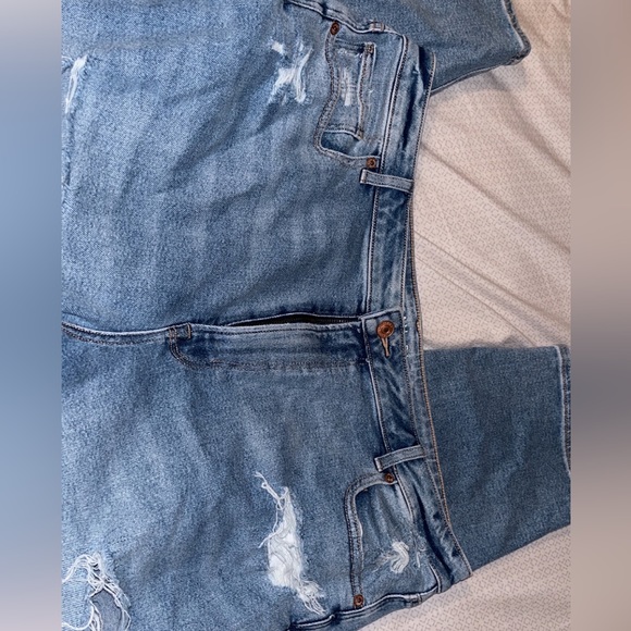 American eagle ripped jeans - Picture 4 of 4